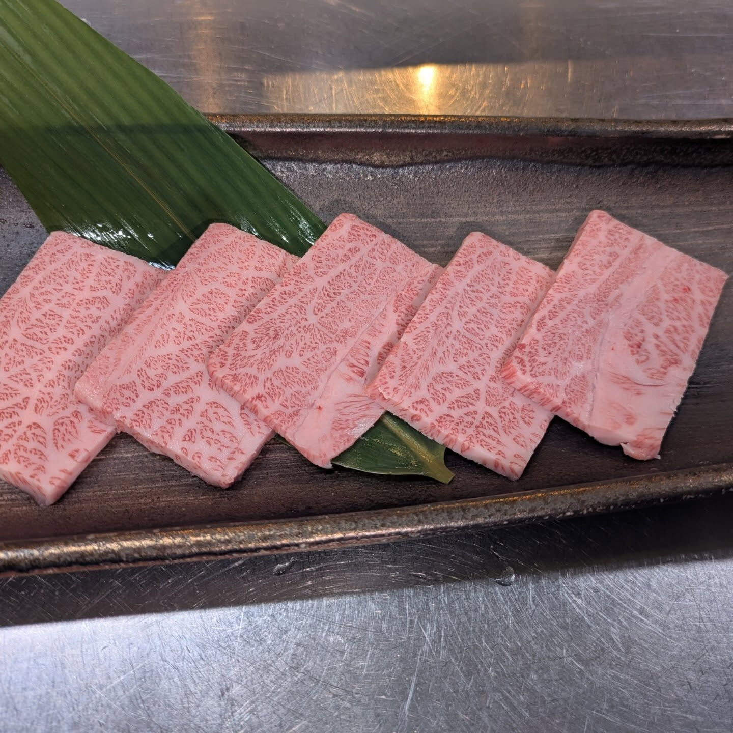 西中島　　肉處　六　です