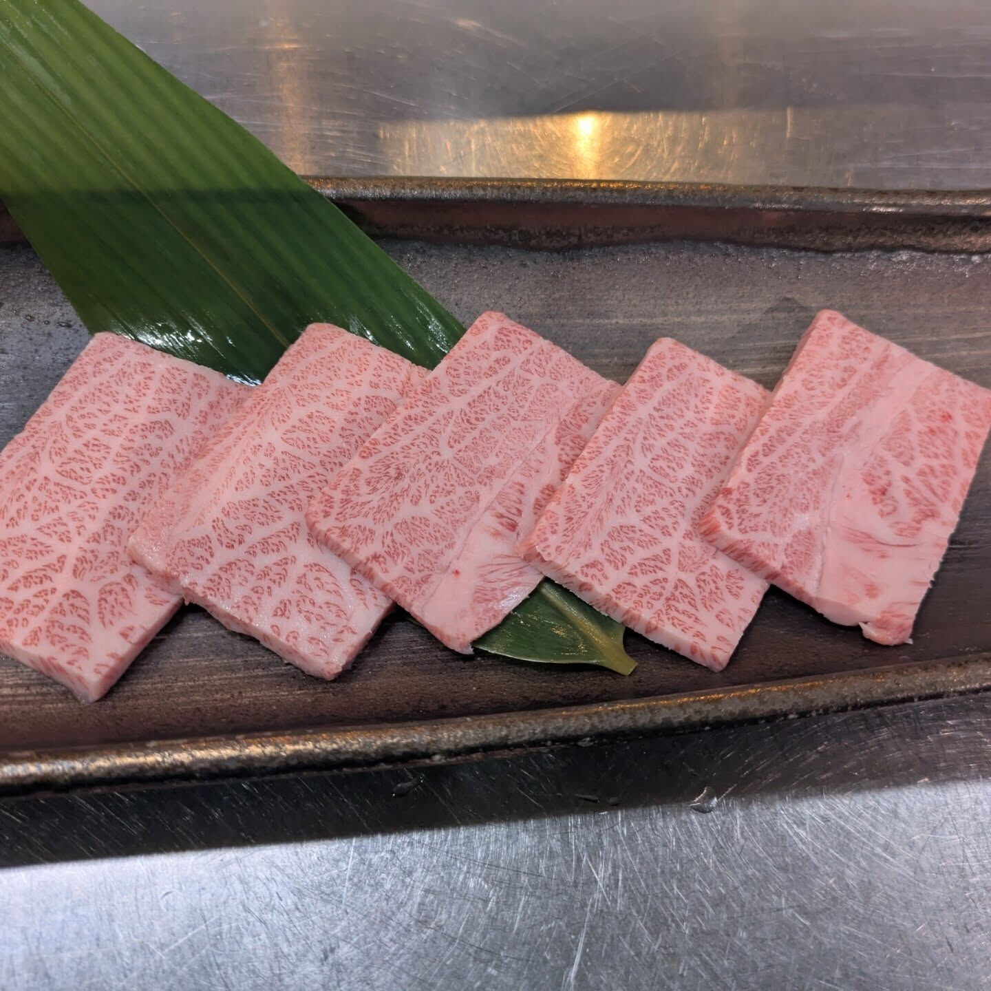 西中島　　肉處　六　です